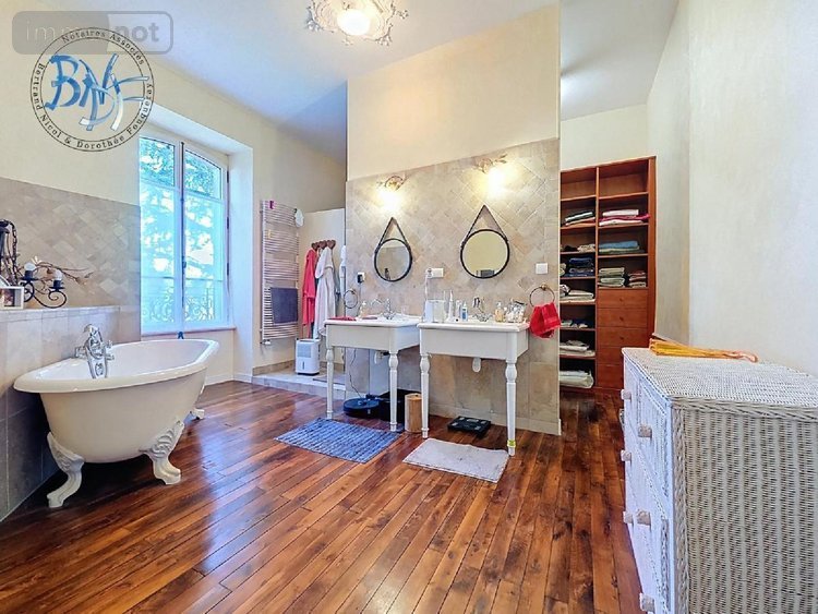 Maison a vendre Plouay 56240 Morbihan 241 m2 7 pièces 884000 euros