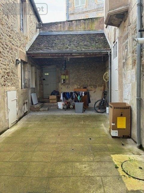 Location appartement Avallon 89200 Yonne 41 m2 1 pièce 386 euros