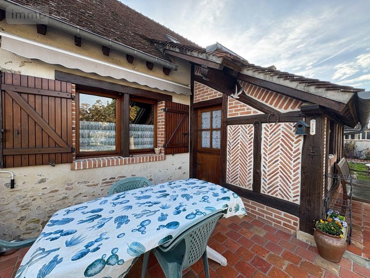 Maison a vendre Selles-Saint-Denis 41300 Loir-et-Cher 180 m2 9 pièces 284580 euros