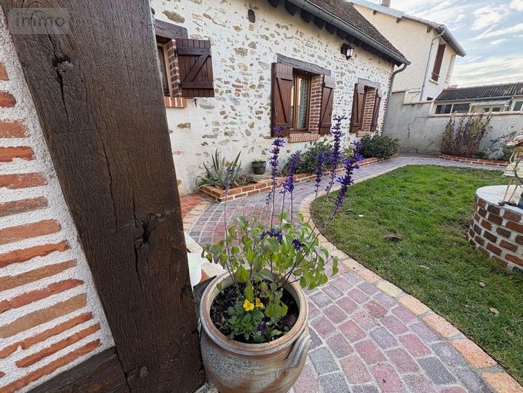 Maison a vendre Selles-Saint-Denis 41300 Loir-et-Cher 180 m2 9 pièces 284580 euros