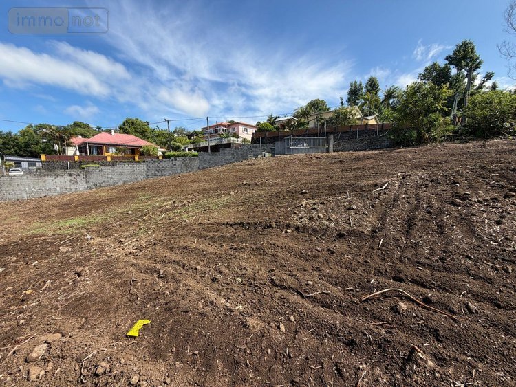 Terrain a batir a vendre Les Avirons 97425 Réunion 1507 m2  118100 euros