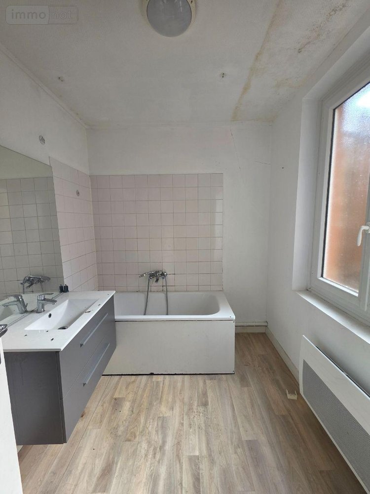 Immeuble a vendre Angers 49000 Maine-et-Loire 242 m2  572000 euros
