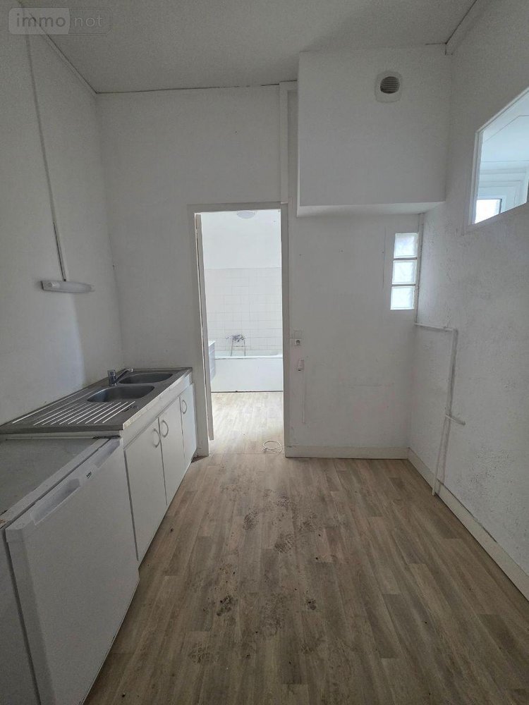 Immeuble a vendre Angers 49000 Maine-et-Loire 242 m2  572000 euros