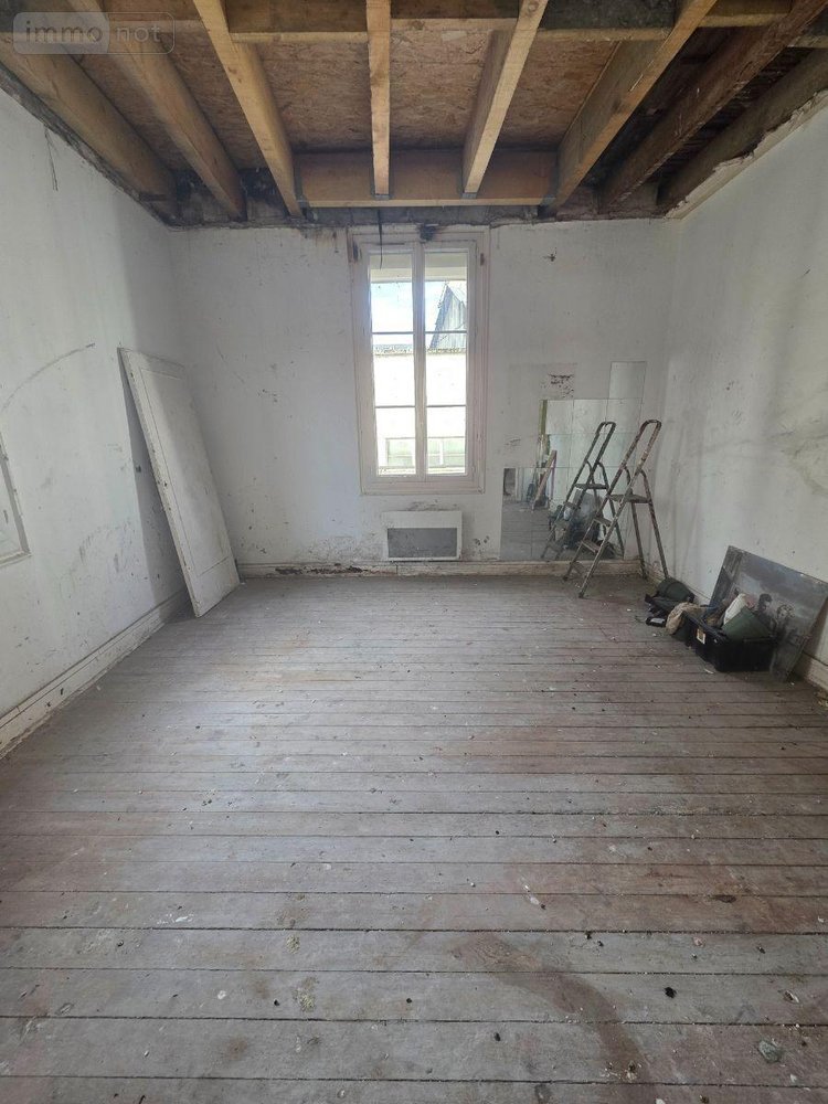 Immeuble a vendre Angers 49000 Maine-et-Loire 242 m2  572000 euros