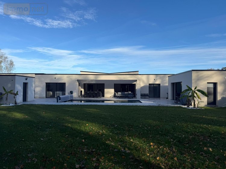 Maison a vendre Romorantin-Lanthenay 41200 Loir-et-Cher 228 m2 6 pièces 611320 euros