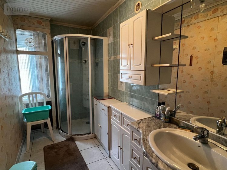 Maison a vendre Scaër 29390 Finistère 130 m2 9 pièces 210940 euros