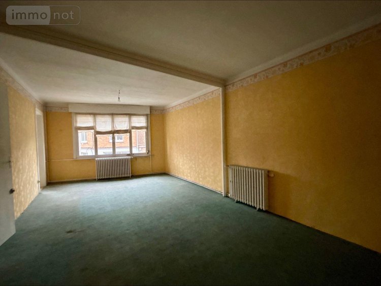 Immeuble a vendre Estaires 59940 Nord 220 m2  179180 euros