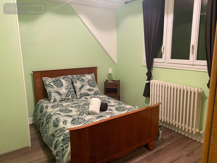 Fonds et murs commerciaux a vendre Langres 52200 Haute-Marne 100 m2  441500 euros