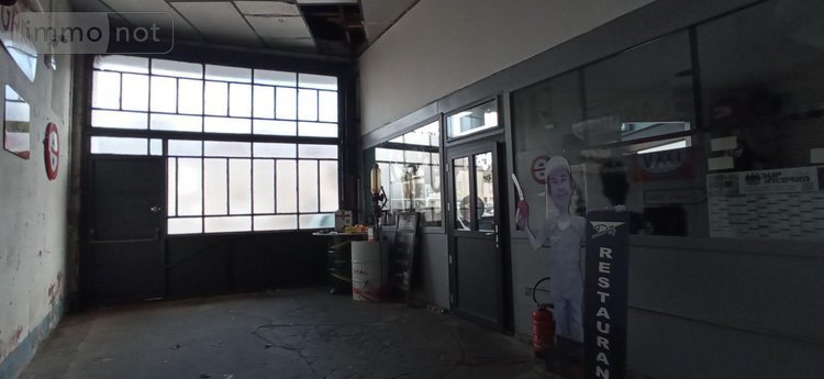 Fonds et murs commerciaux a vendre Langres 52200 Haute-Marne 100 m2  441500 euros