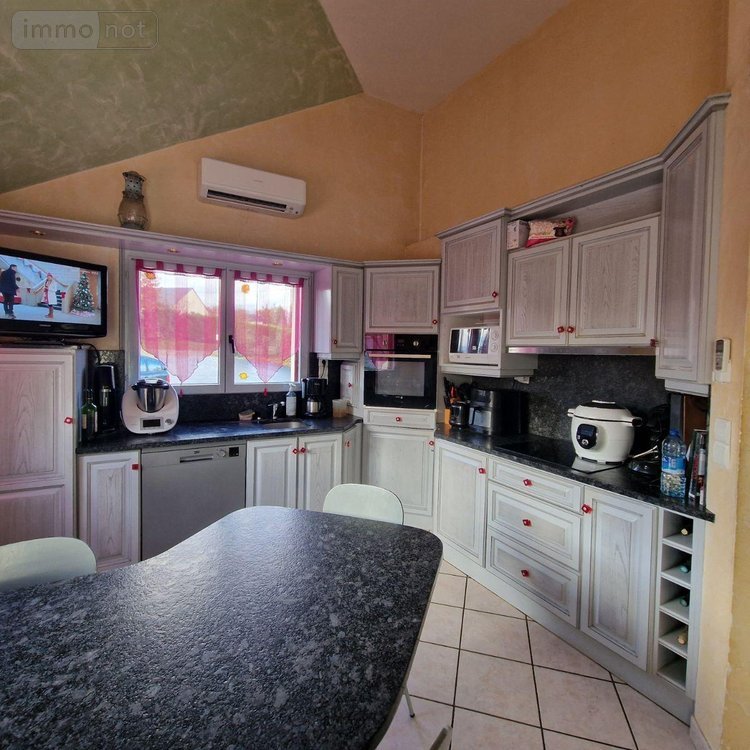 Maison a vendre La Haie-Traversaine 53300 Mayenne 195 m2 6 pièces 341550 euros