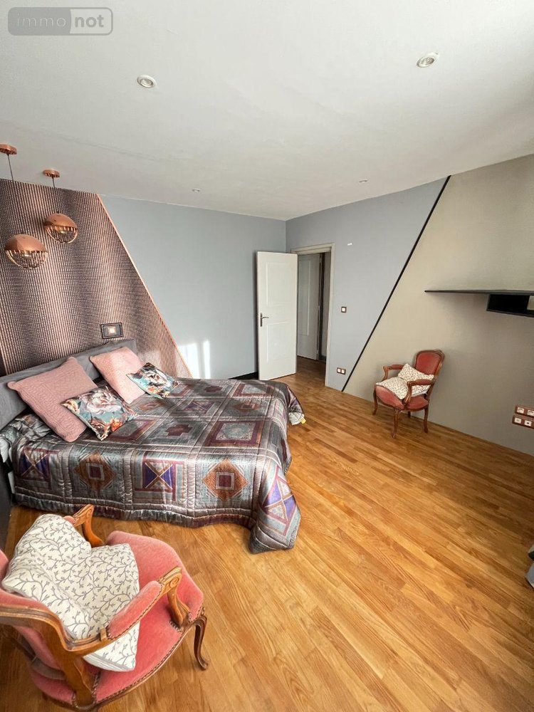 Maison a vendre Saint-Hilaire-des-Landes 35140 Ille-et-Vilaine 210 m2 7 pièces 177140 euros