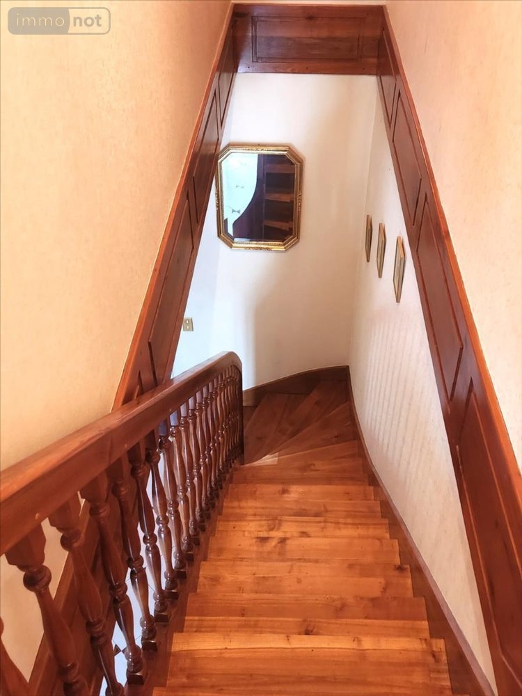 Maison a vendre Levet 18340 Cher 245 m2 9 pièces 214526 euros