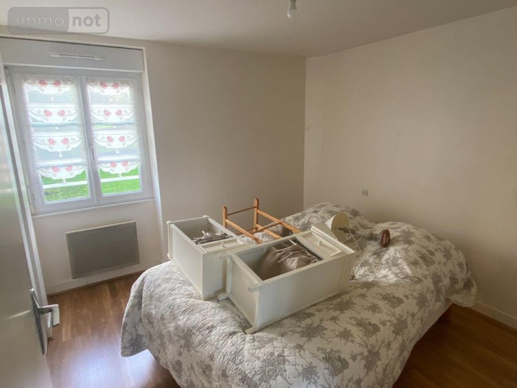 Location maison Sainte-Honorine-la-Chardonne 61430 Orne 96 m2 5 pièces 700 euros