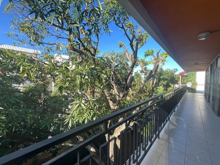 Maison a vendre Saint-Denis 97400 Réunion 198 m2 8 pièces 540800 euros