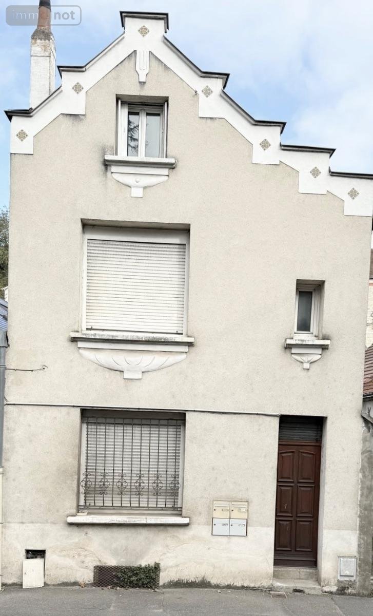 Immeuble a vendre Tours 37000 Indre-et-Loire 92 m2  299400 euros