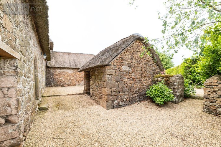 propriete a vendre Plougasnou 29630 Finistère 250 m2 10 pièces 735000 euros