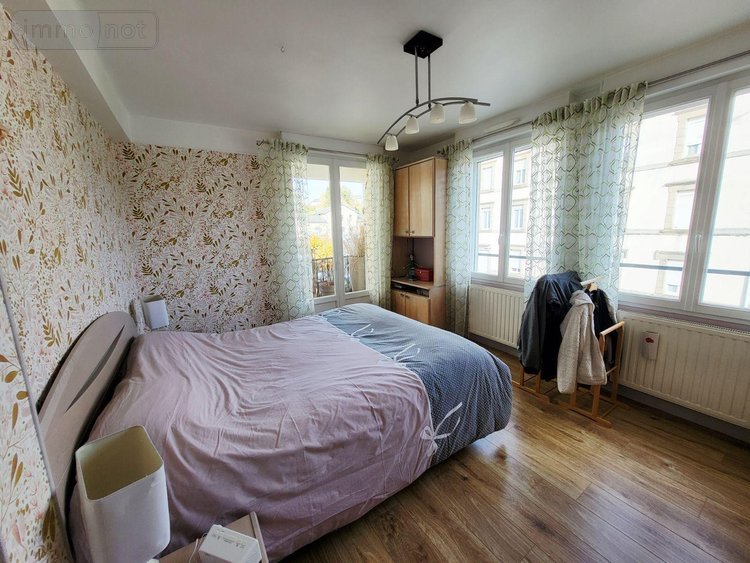 Immeuble a vendre Ussel 19200 Corrèze 273 m2  198500 euros