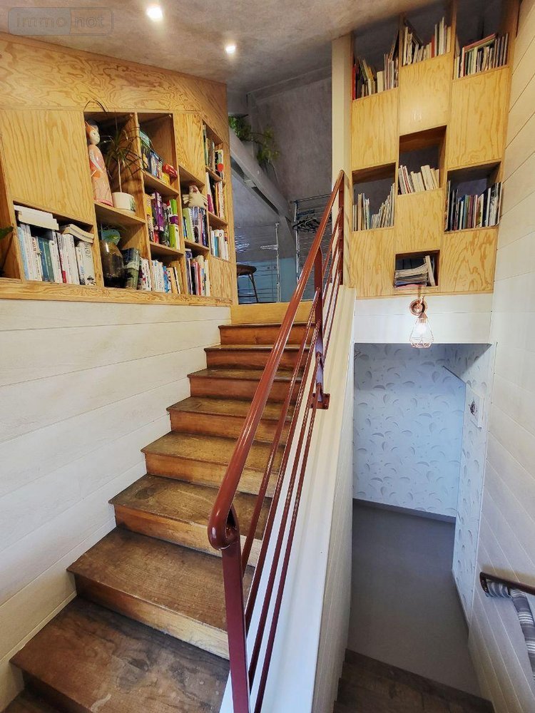 Immeuble a vendre Ussel 19200 Corrèze 273 m2  198500 euros