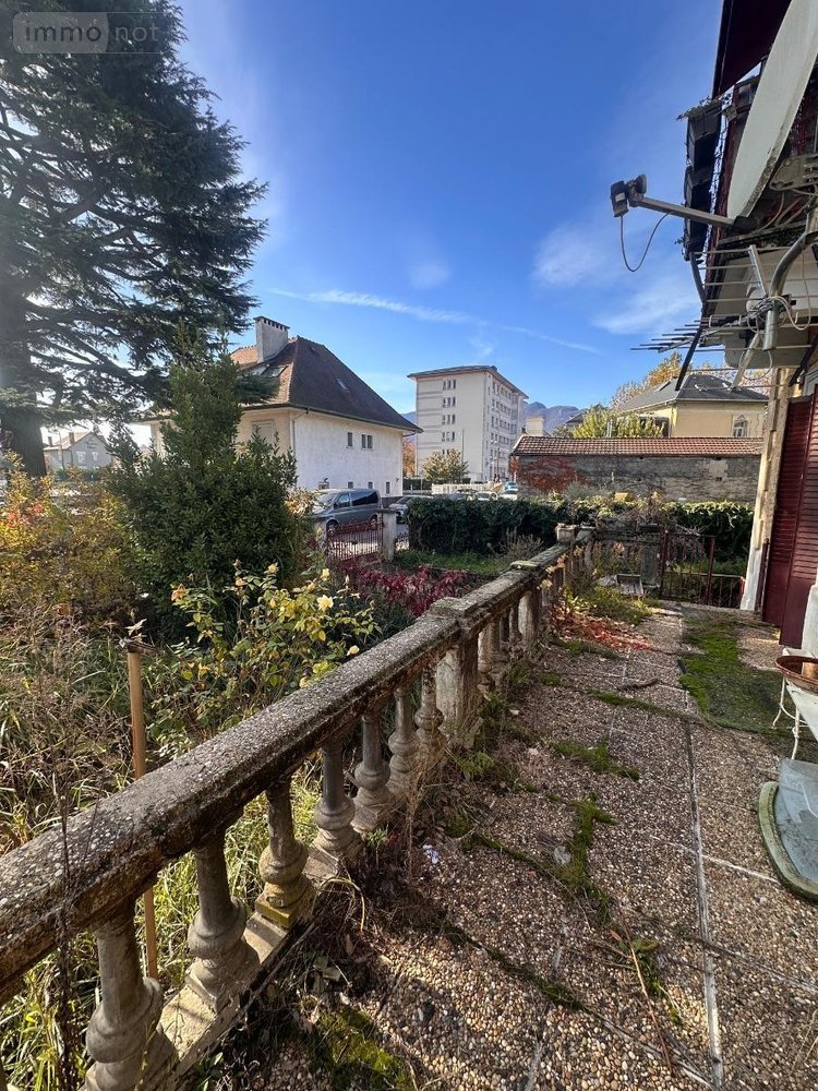 Immeuble a vendre Aix-les-Bains 73100 Savoie 70 m2  415000 euros