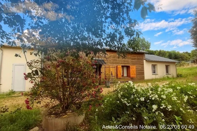 Maison a vendre Vernoil le Fourrier 49390 Maine-et-Loire 150 m2 6 pièces 210000 euros