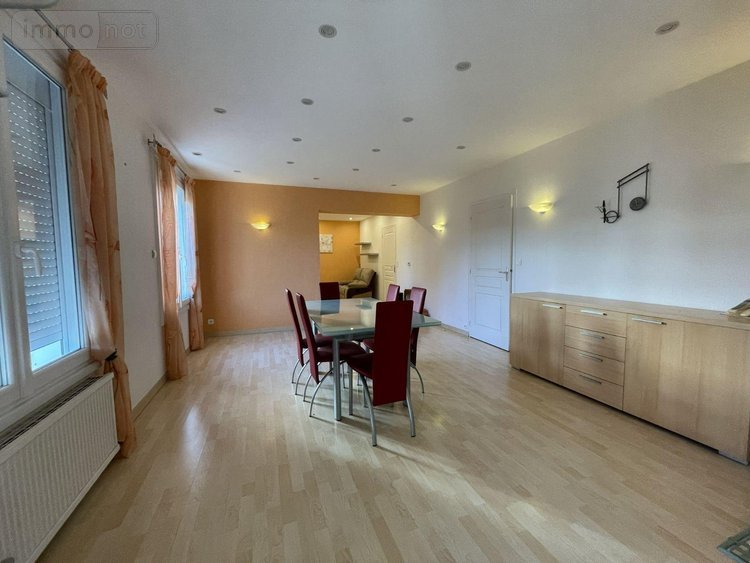 Maison a vendre Nueil-les-Aubiers 79250 Deux-Sèvres 106 m2 6 pièces 158250 euros