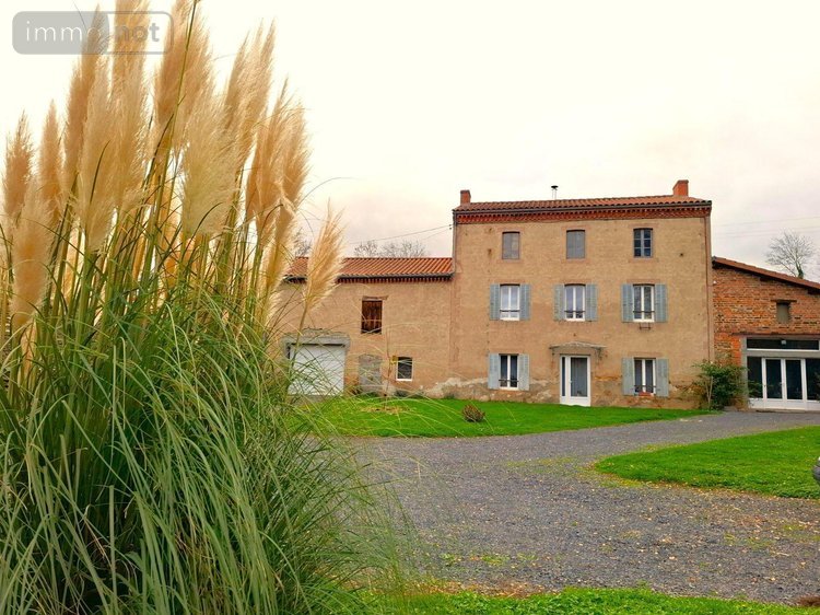Maison a vendre Sauxillanges 63490 Puy-de-Dôme 151 m2 6 pièces 309750 euros