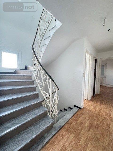 Immeuble a vendre Mellac 29300 Finistère 191 m2  312000 euros