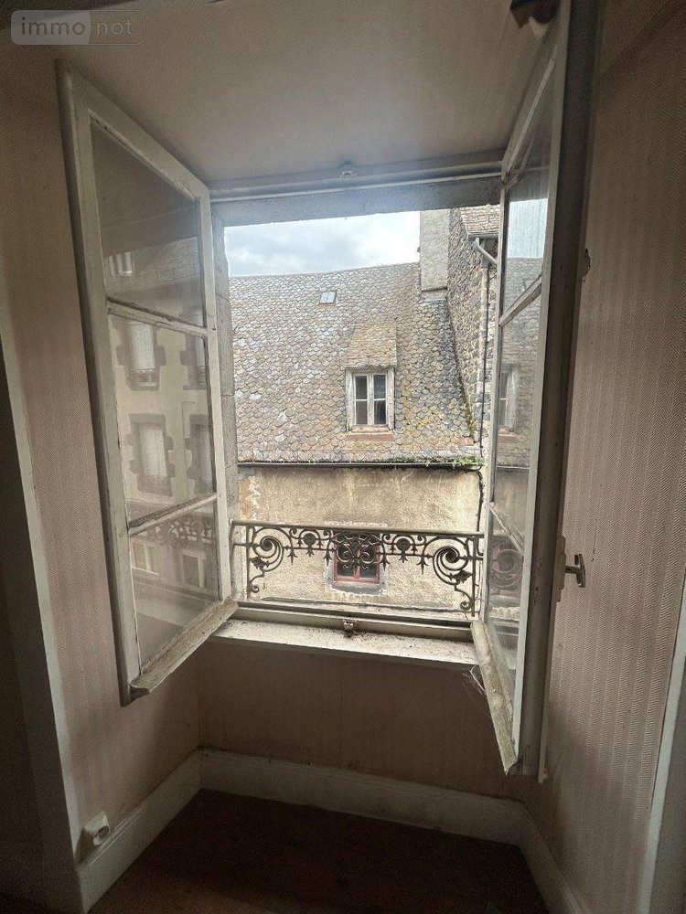 Immeuble a vendre Mauriac 15200 Cantal  84800 euros
