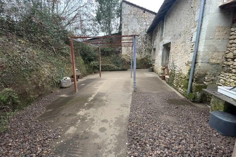 Maison a vendre Saint-Aulaye-Puymangou 24410 Dordogne 87 m2 4 pièces 144450 euros