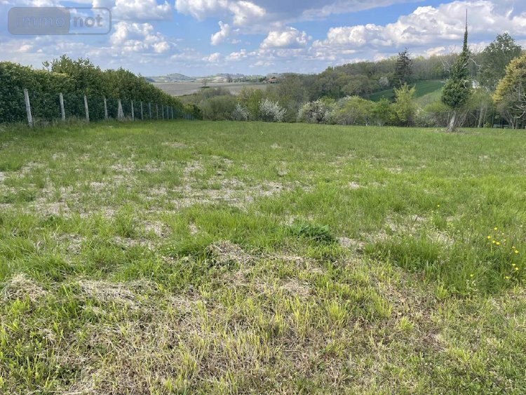 Terrain a batir a vendre Les Essards 16210 Charente 2929 m2  25503 euros