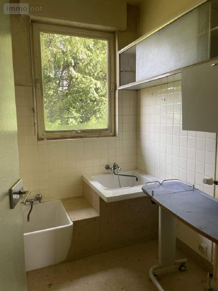 Maison a vendre Javerlhac et la Chapelle Saint Robert 24300 Dordogne 300 m2 7 pièces 234000 euros