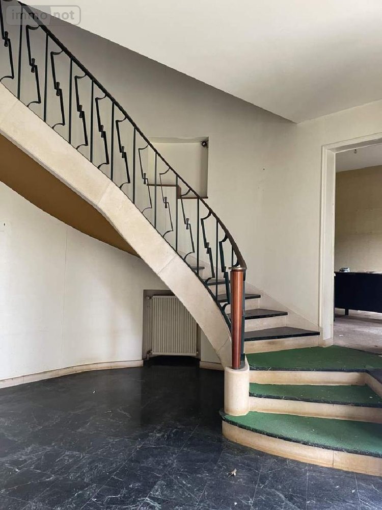 Maison a vendre Javerlhac et la Chapelle Saint Robert 24300 Dordogne 300 m2 7 pièces 234000 euros