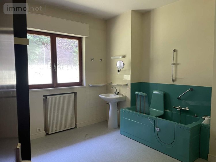 Maison a vendre Javerlhac et la Chapelle Saint Robert 24300 Dordogne 334 m2 7 pièces 224000 euros
