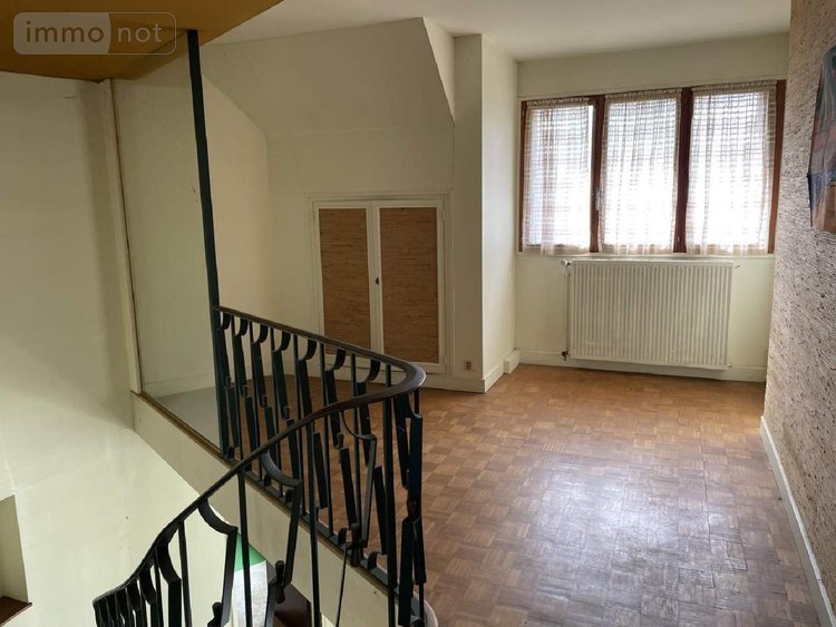 Maison a vendre Javerlhac et la Chapelle Saint Robert 24300 Dordogne 334 m2 7 pièces 224000 euros