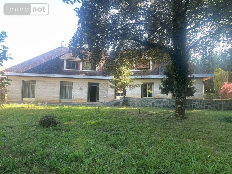 Maison a vendre Javerlhac et la Chapelle Saint Robert 24300 Dordogne 334 m2 7 pièces 197950 euros