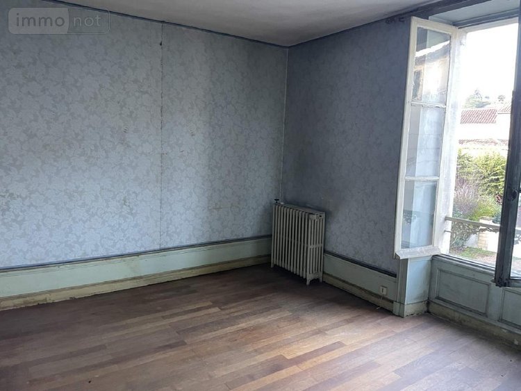 Fonds et murs commerciaux a vendre Javerlhac et la Chapelle Saint Robert 24300 Dordogne 306 m2  203300 euros