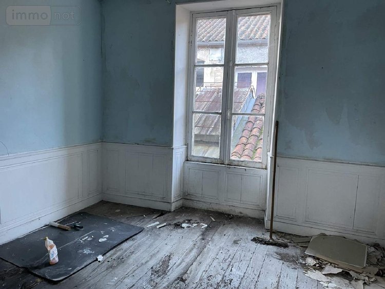 Fonds et murs commerciaux a vendre Javerlhac et la Chapelle Saint Robert 24300 Dordogne 306 m2  203300 euros