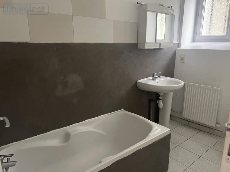 Maison a vendre Saint-Séverin 16390 Charente 116 m2 4 pièces 81000 euros