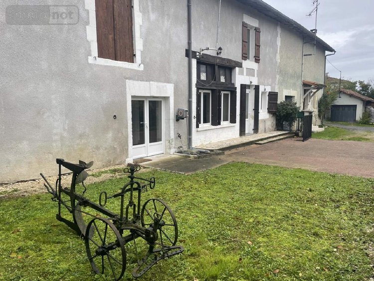 Maison a vendre Saint-Séverin 16390 Charente 116 m2 4 pièces 81000 euros