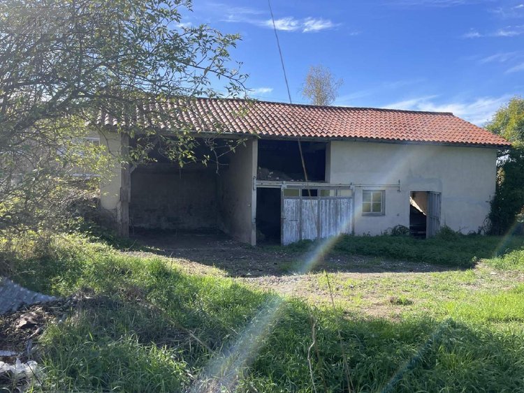 Bien agricole a vendre Ribérac 24600 Dordogne 80 m2  38000 euros