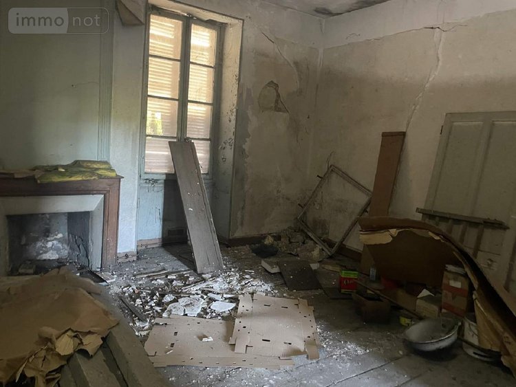 Fonds et murs commerciaux a vendre Ribérac 24600 Dordogne 93 m2  45000 euros