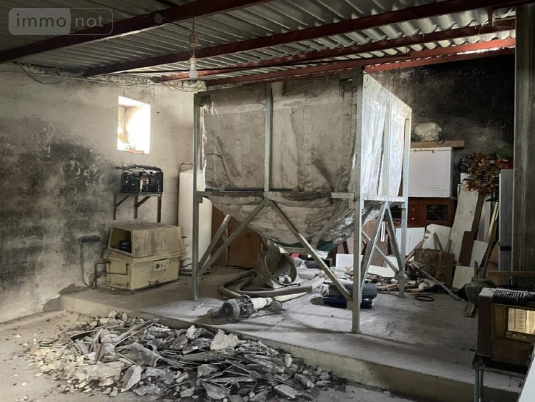 Fonds et murs commerciaux a vendre Ribérac 24600 Dordogne 93 m2  55000 euros