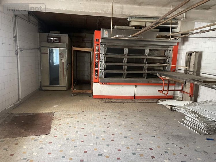 Fonds et murs commerciaux a vendre Ribérac 24600 Dordogne 93 m2  55000 euros