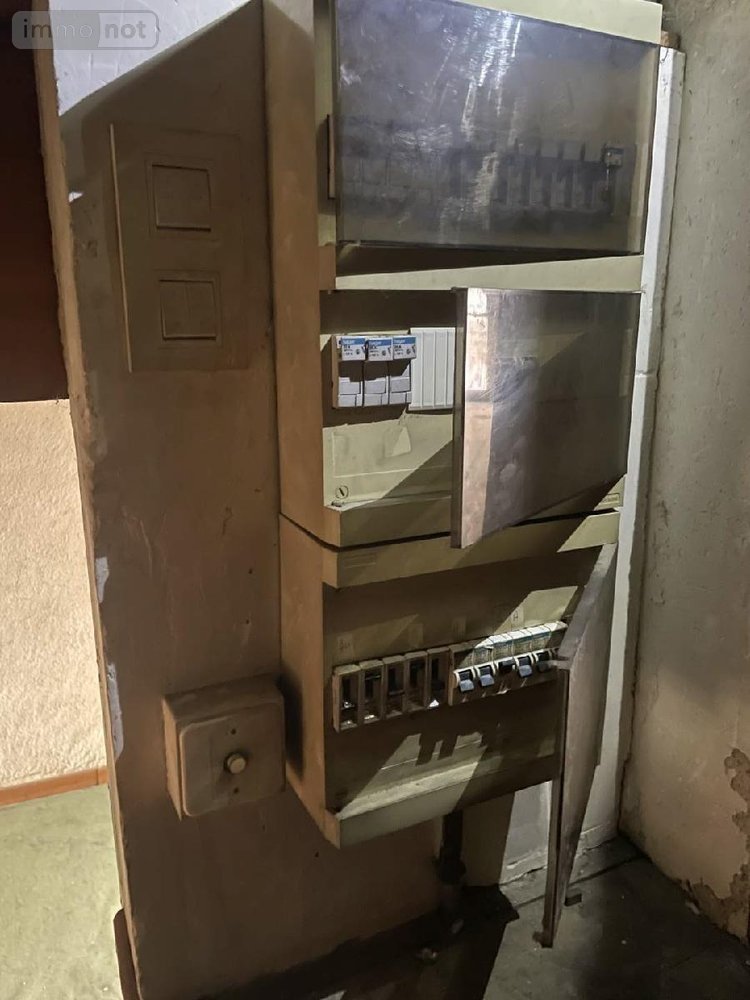 Fonds et murs commerciaux a vendre Ribérac 24600 Dordogne 93 m2  55000 euros