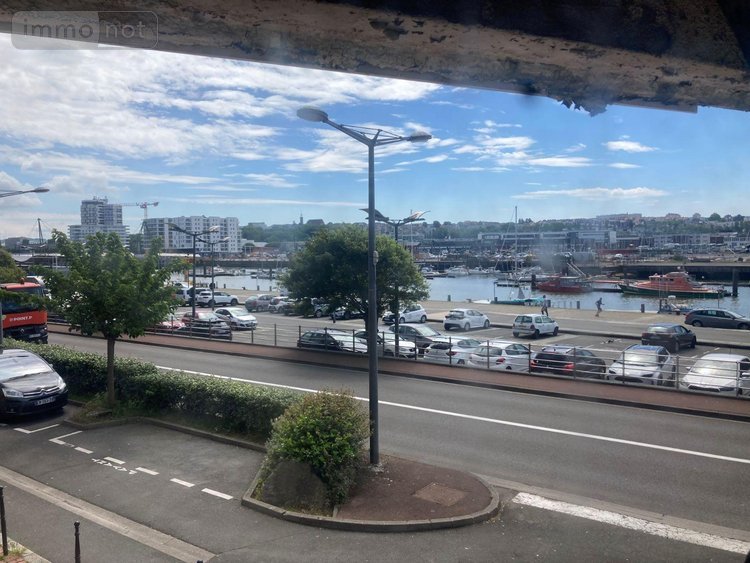 Fonds et murs commerciaux a vendre Boulogne-sur-Mer 62200 Pas-de-Calais  106500 euros