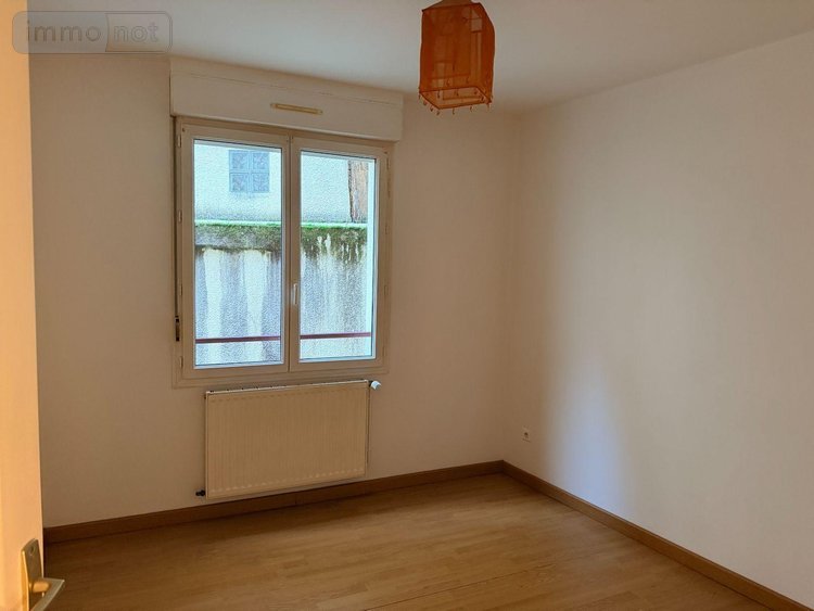 Location appartement Châlons-en-Champagne 51000 Marne 64 m2 3 pièces 520 euros