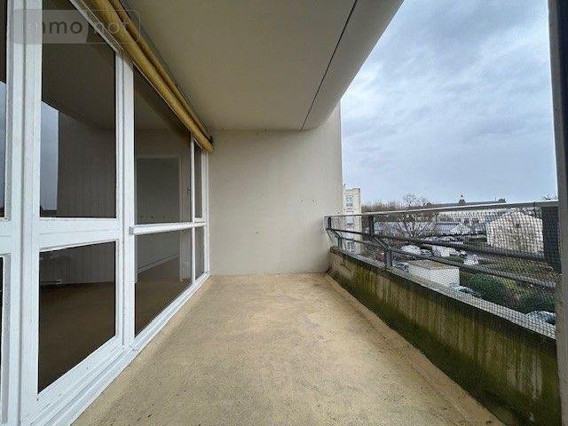 Appartement a vendre Saumur 49400 Maine-et-Loire 70 m2 4 pièces 94050 euros