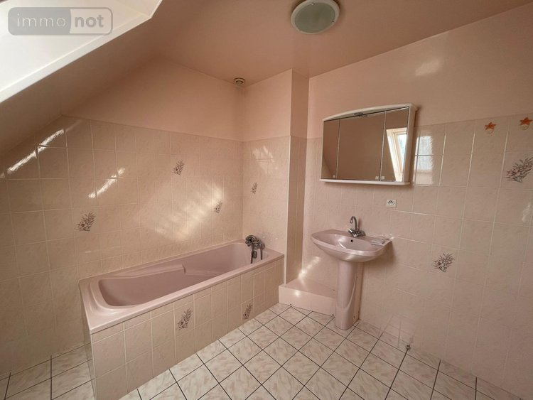 Maison a vendre La Chapelle-Saint-Aubin 72650 Sarthe 146 m2 8 pièces 336000 euros