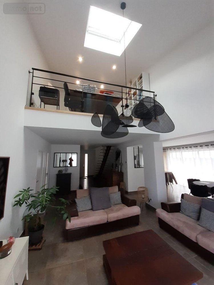 Maison a vendre Écommoy 72220 Sarthe 207 m2 7 pièces 336000 euros