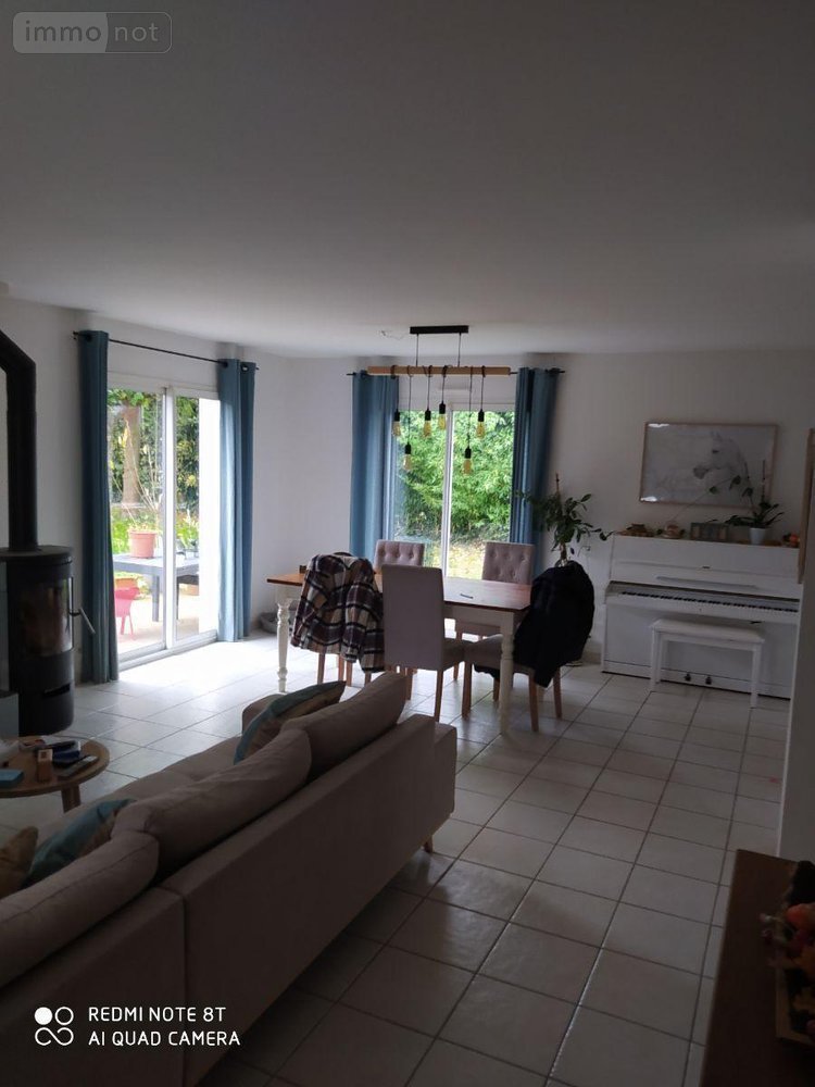 Location maison Irodouër 35850 Ille-et-Vilaine 118 m2 6 pièces 1050 euros